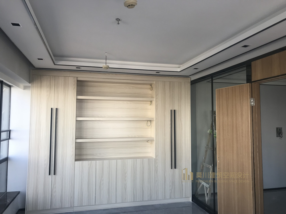 佳兆業中心辦公室裝修現場施工圖 佳兆業中心辦公室裝修現場施工圖